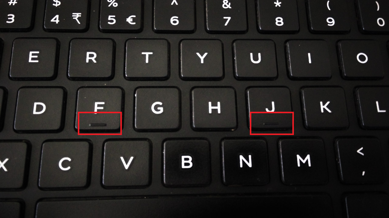 إذا وجدت في لوحة مفاتيح حاسوبك حرف F و J تحتهما خط فهذا دليل على شيء واحد، اكتشفه